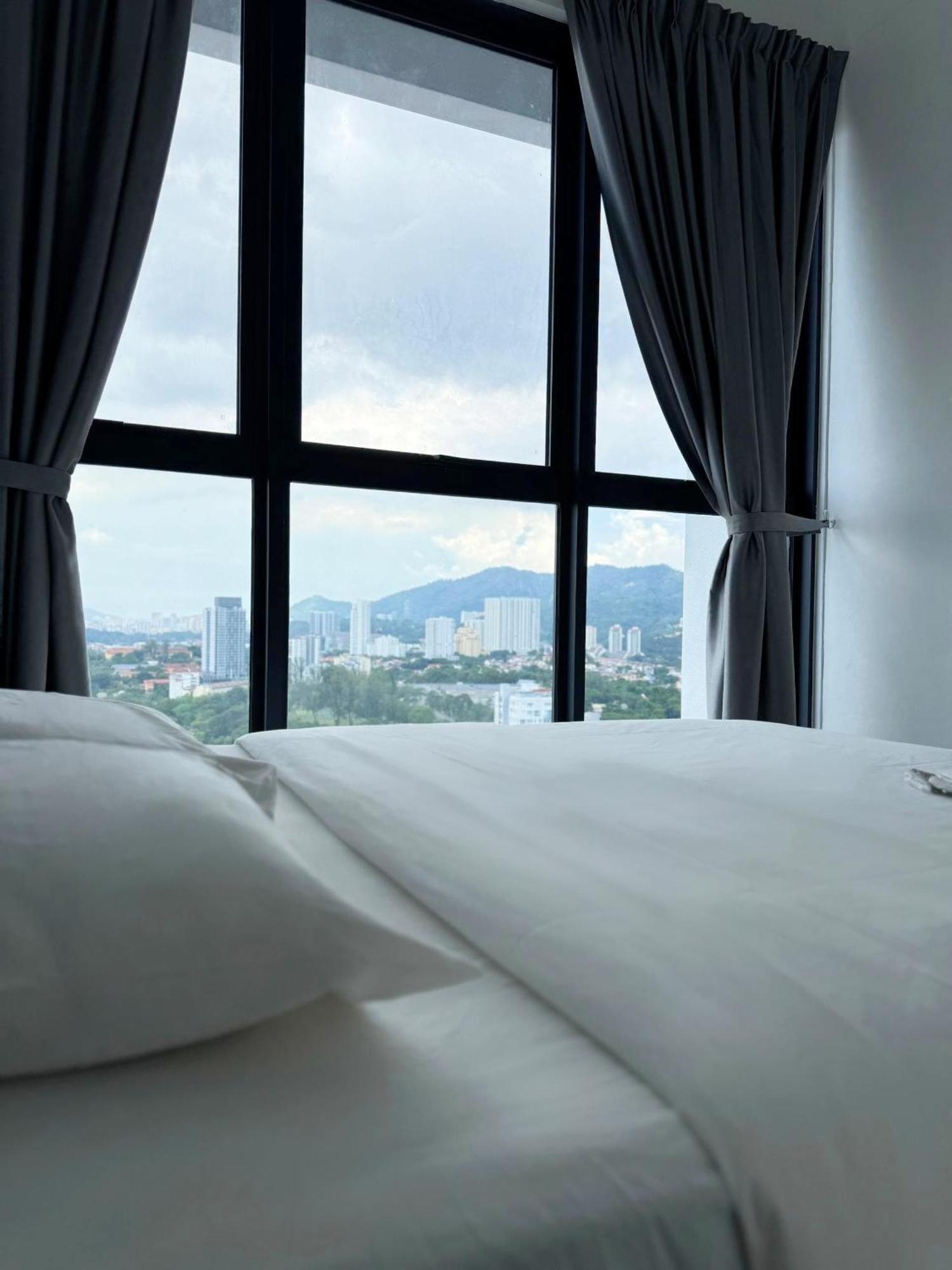 Urban Suites Two Or Three Bedroom Georgetown By Anc Jelutong Exterior photo