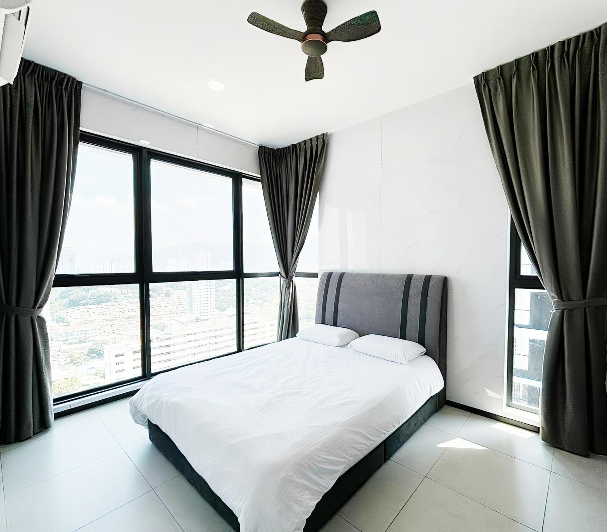 Urban Suites Two Or Three Bedroom Georgetown By Anc Jelutong Exterior photo